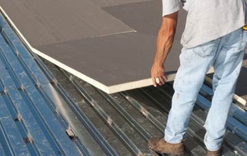 benefits of insulating Steel Green flat roofing